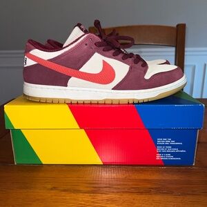 Skate like a girl dunk lows, Size 12